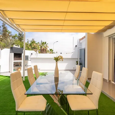 Villa Aqua Garden - Spacious 3-bedroom With Terrace, Bbq&pool Access In *