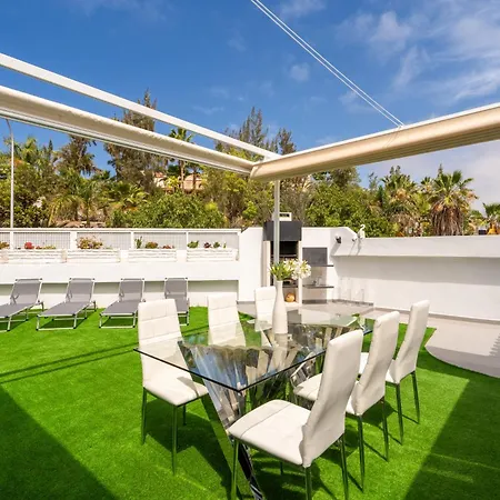 Aqua Garden - Spacious 3-bedroom With Terrace, Bbq & Pool Access In Vila *