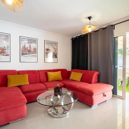 Aqua Garden - Spacious 3-bedroom With Terrace, Bbq&pool Access In Costa Adeje (Tenerife)