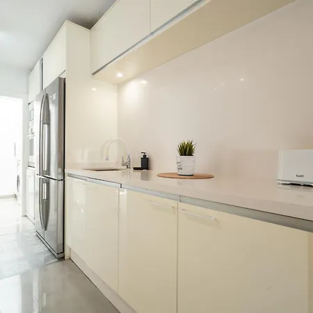 Aqua Garden - Spacious 3-bedroom With Terrace, Bbq&pool Access In * Costa Adeje (Tenerife)