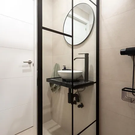 Aqua Garden - Spacious 3-bedroom With Terrace, Bbq&pool Access In Costa Adeje (Tenerife)